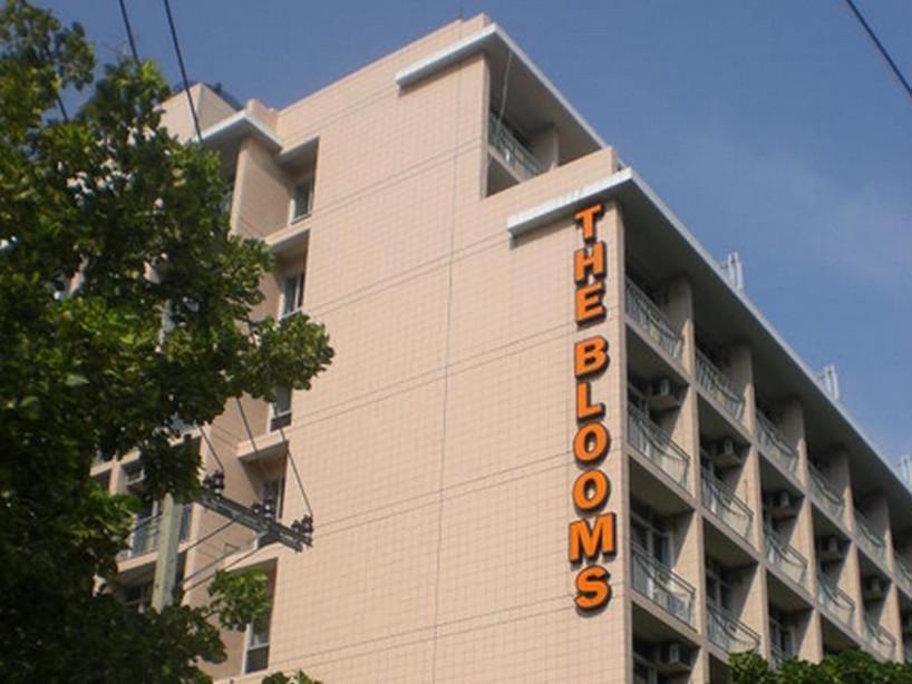 The Blooms Residence Bangkok Buitenkant foto